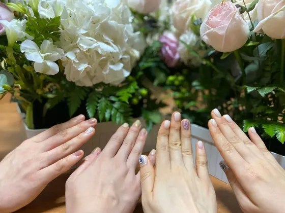 Nails and flowers — inspiration photograph