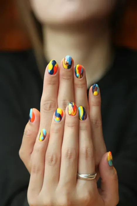 Colorful abstract manicure — inspiration photograph